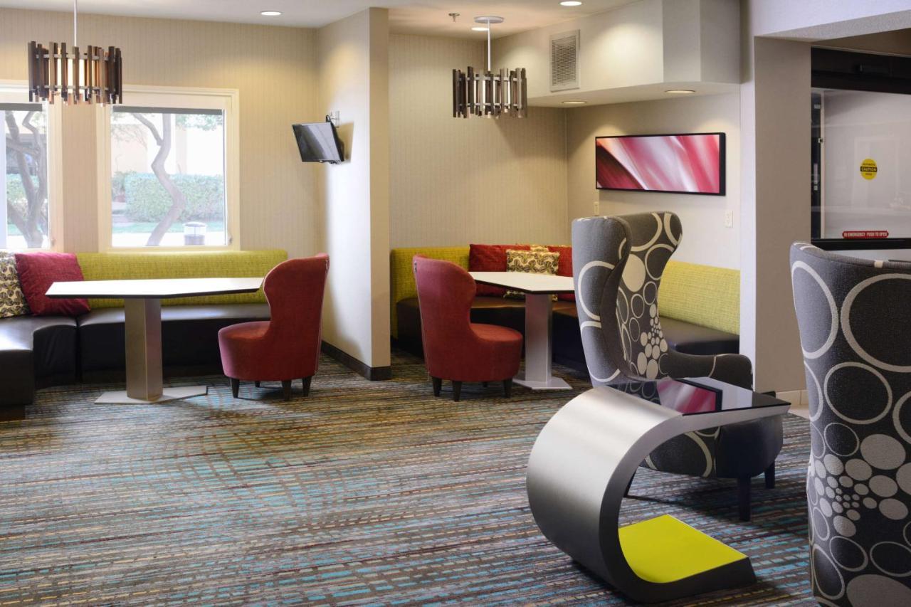 Sonesta Es Suites Dallas Central Expressway Екстер'єр фото