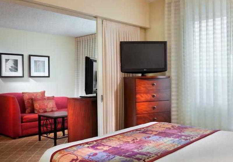 Sonesta Es Suites Dallas Central Expressway Екстер'єр фото